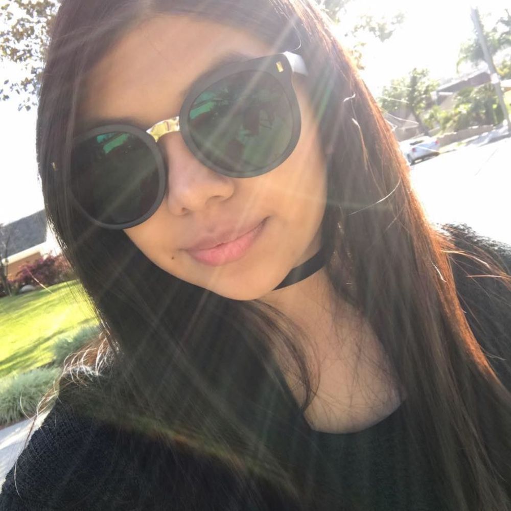 Meet your Posher, Cassie